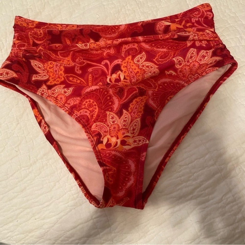 Cupshe Bikini - Picture 2 of 9